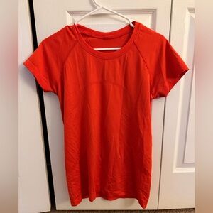 Lululemon swiftly shirt